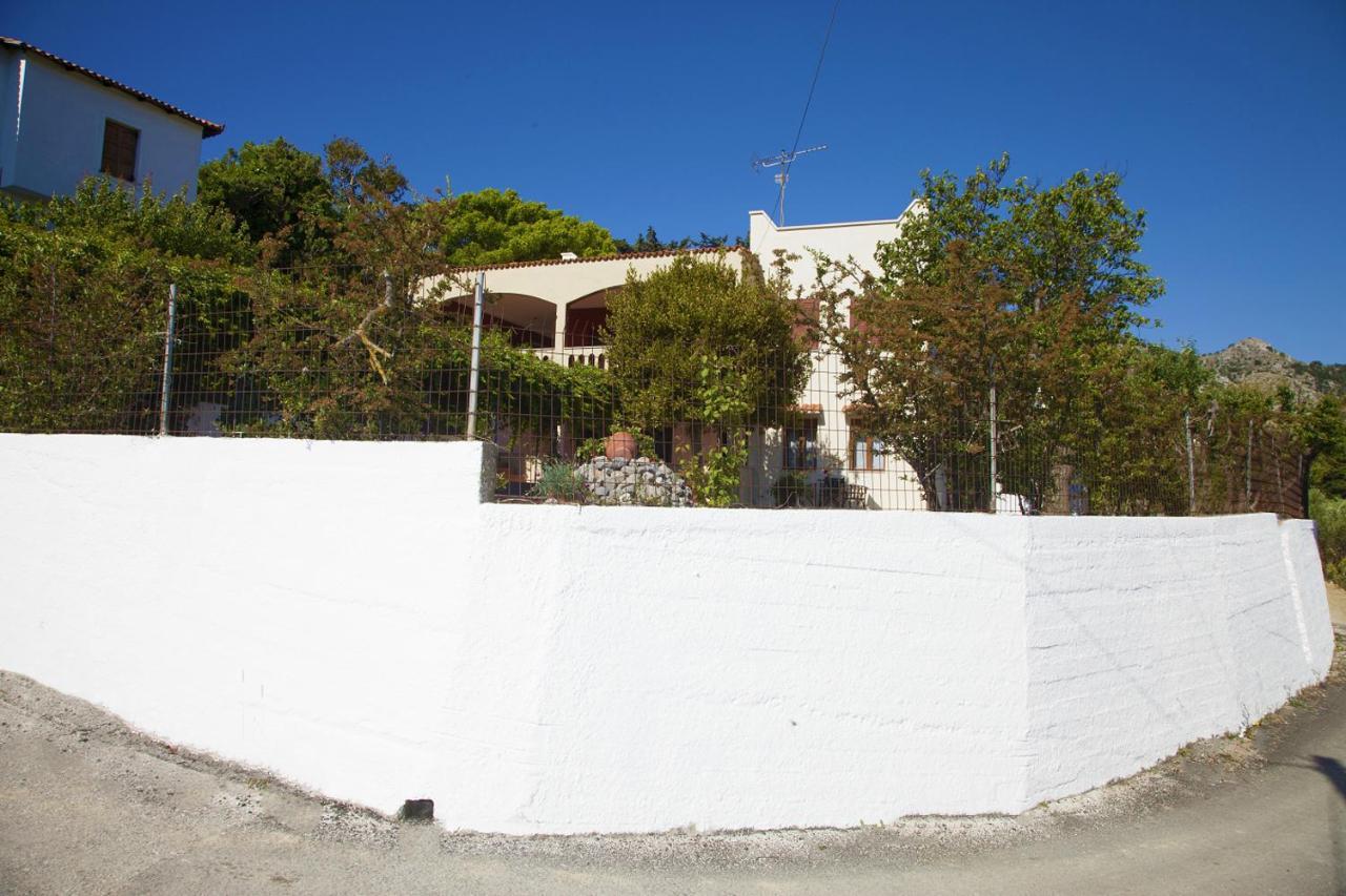 Вилла Hellenick House Agios Ioannis  Экстерьер фото